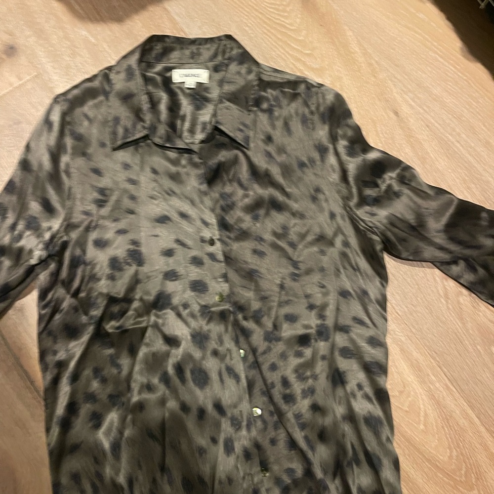 L’Agence 100% silk olive Leopard Print Button-Up Blouse